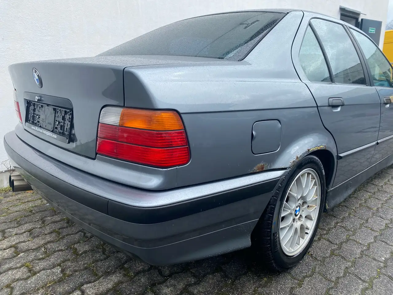 BMW 320i E36 Limosine Classic Car LM/TÜV NEU, foto 8