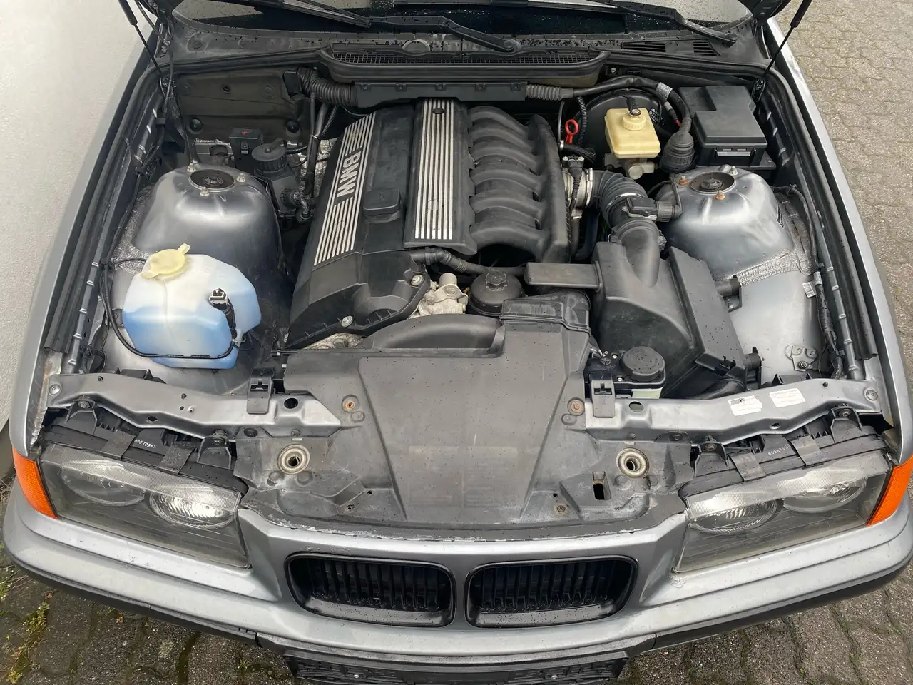 BMW 320i E36 Limosine Classic Car LM/TÜV NEU, foto 11