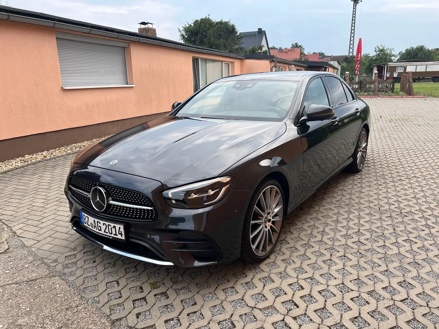 Mercedes-Benz E 450 4Matic 8 xAlu AMG 360 Navi SH Volldigital AMG Gri - 1