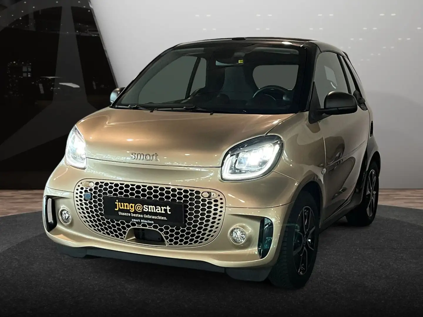 smart forTwo EQ 60kWed passion SHZ PDC+Kamera Ambiente Beige - 2