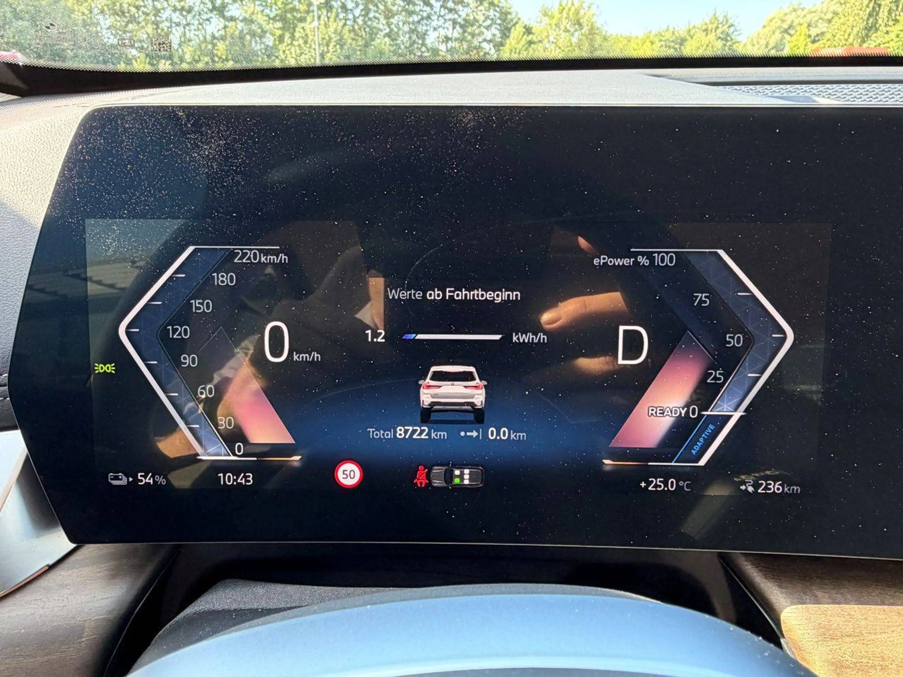 BMW iX1 20 eDrive xLine / Sportsitze / DAB / Driving Assistant Plus — photo 11