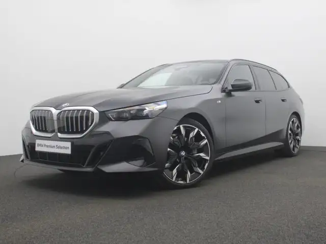 BMW 540 540XDRIVE - FROZEN GREY - MEGA