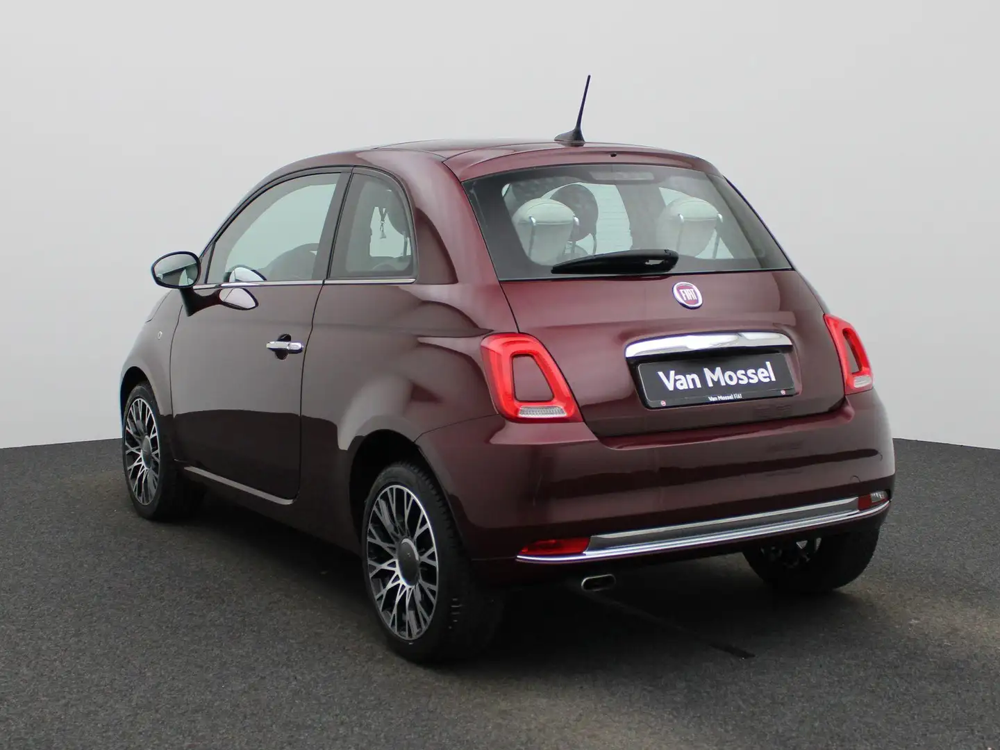 Fiat 500 1.0 Hybrid 70 Club Edizione | PANORAMADAK | NAVIGA Rouge - 2