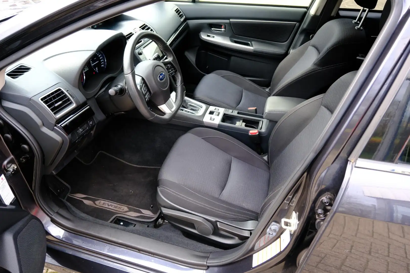 Subaru Levorg 1.6 GT 170PK Comfort Aut. Navi|LED|Clima|LMV|Stoel Grijs - 2