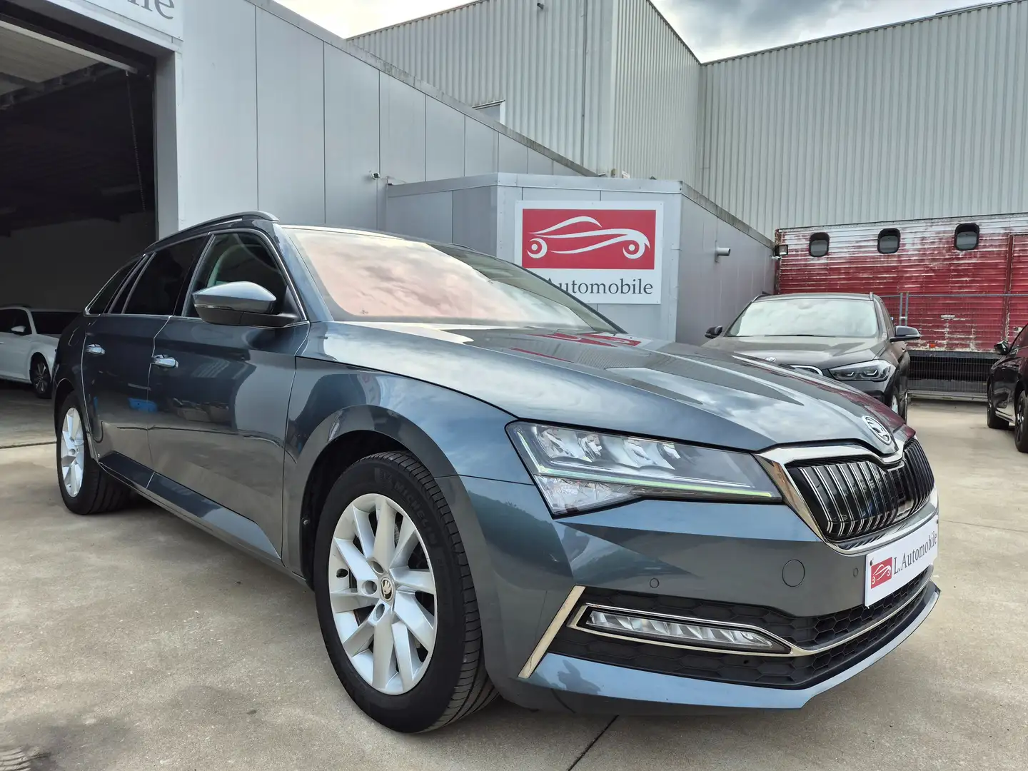 Skoda Superb 1.4 TSI IV 272CV !! / PHEV HYBRID / 82.575 KM !! Gris - 1