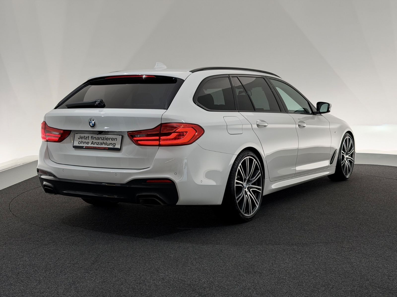 BMW 540 d xDr.*M SPORT*SHADOW-LED-360°-AHK-HARMAN-HUD — photo 7