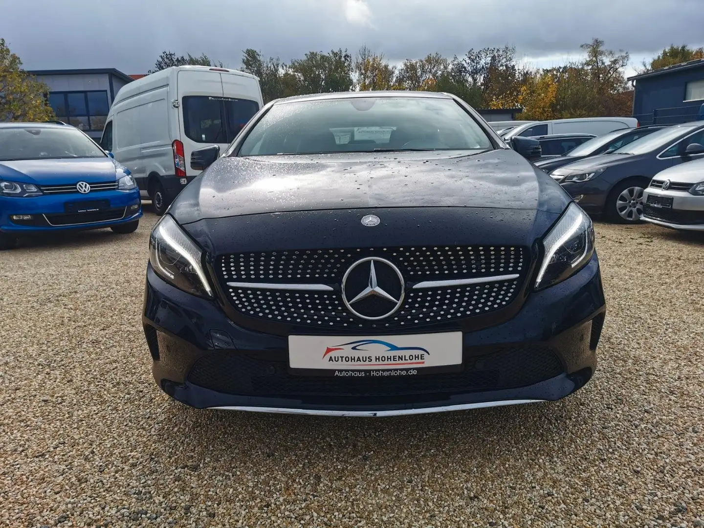 Mercedes-Benz A 180 Score NAVI BT LED PANO Schwarz - 2