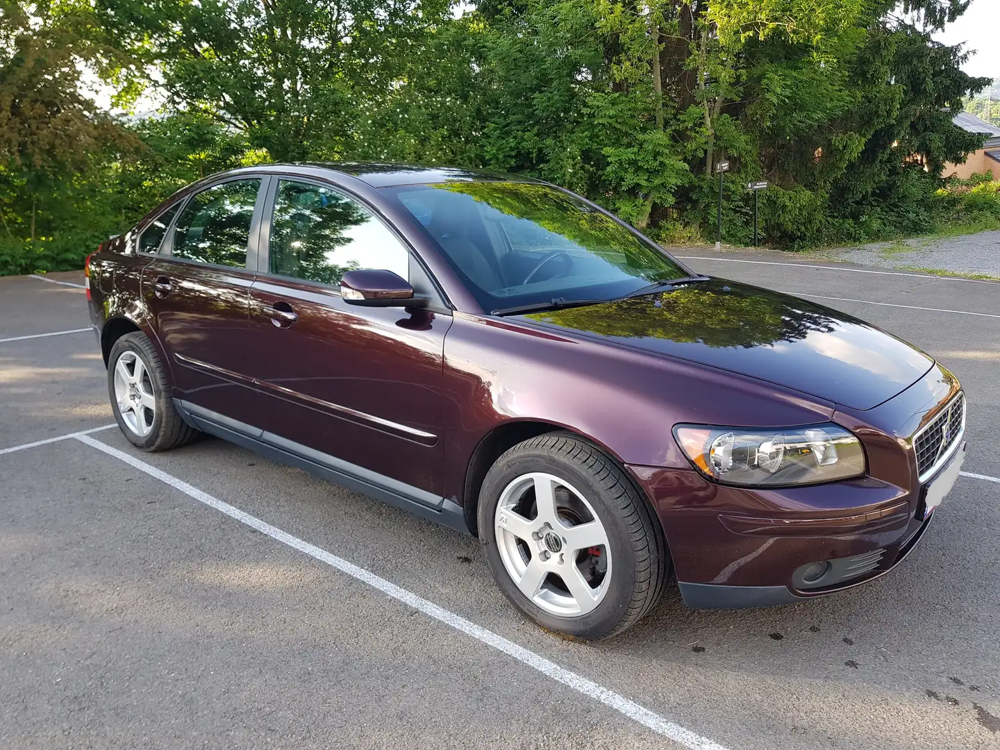 Volvo S40 S40 2.5 Turbo 20v T5 Momentum Burdeos - 2
