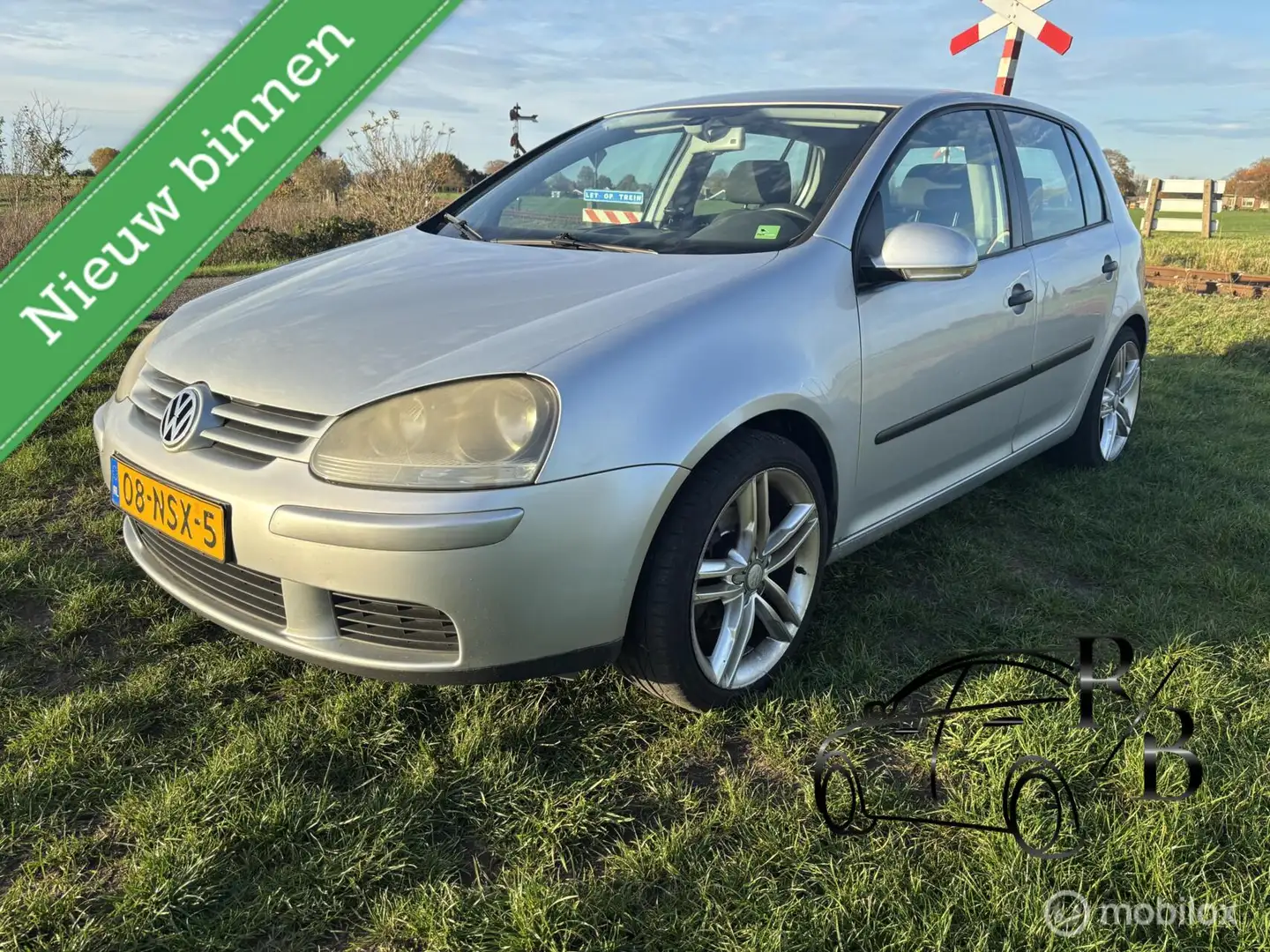 Volkswagen Golf 1.4 FSI Trendline AIRCO LM NIEUWE APK Grijs - 1
