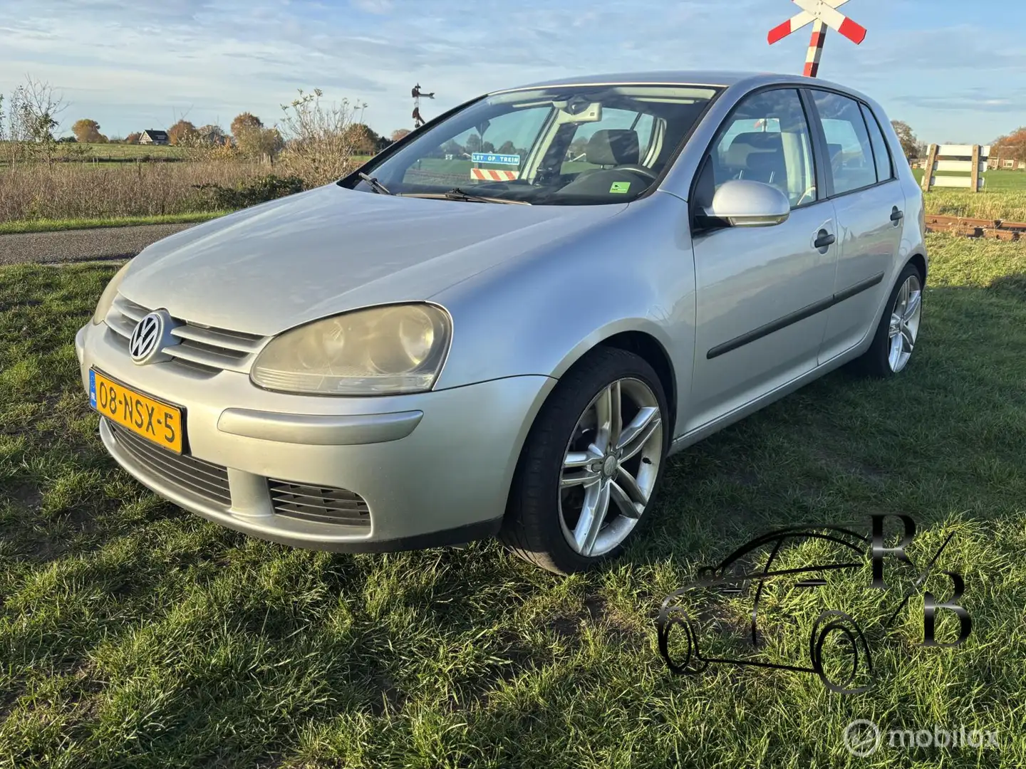 Volkswagen Golf 1.4 FSI Trendline AIRCO LM NIEUWE APK Šedá - 1