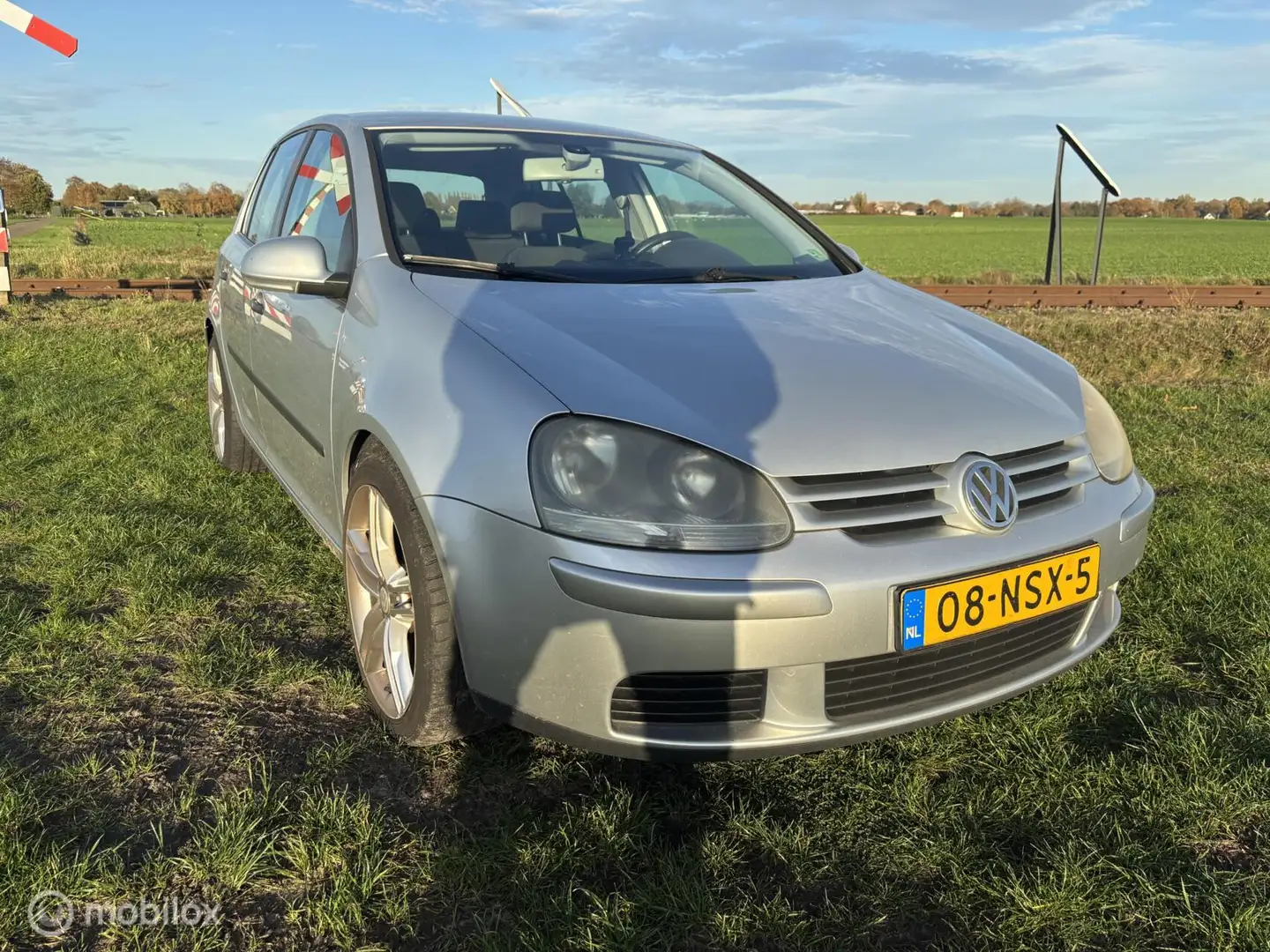 Volkswagen Golf 1.4 FSI Trendline AIRCO LM NIEUWE APK Grijs - 2