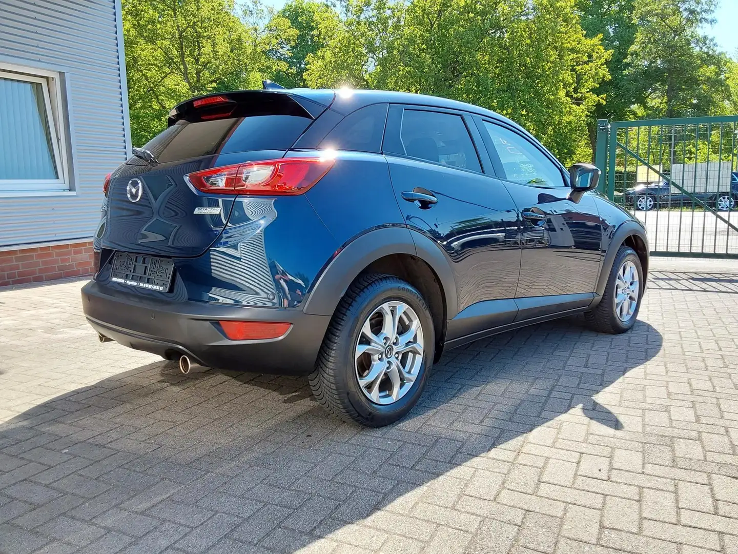 Mazda 3 2.0 SKYACTIV-G 120 Exclusive-Line SHZ/LED/PDC 8... Albastru - 2