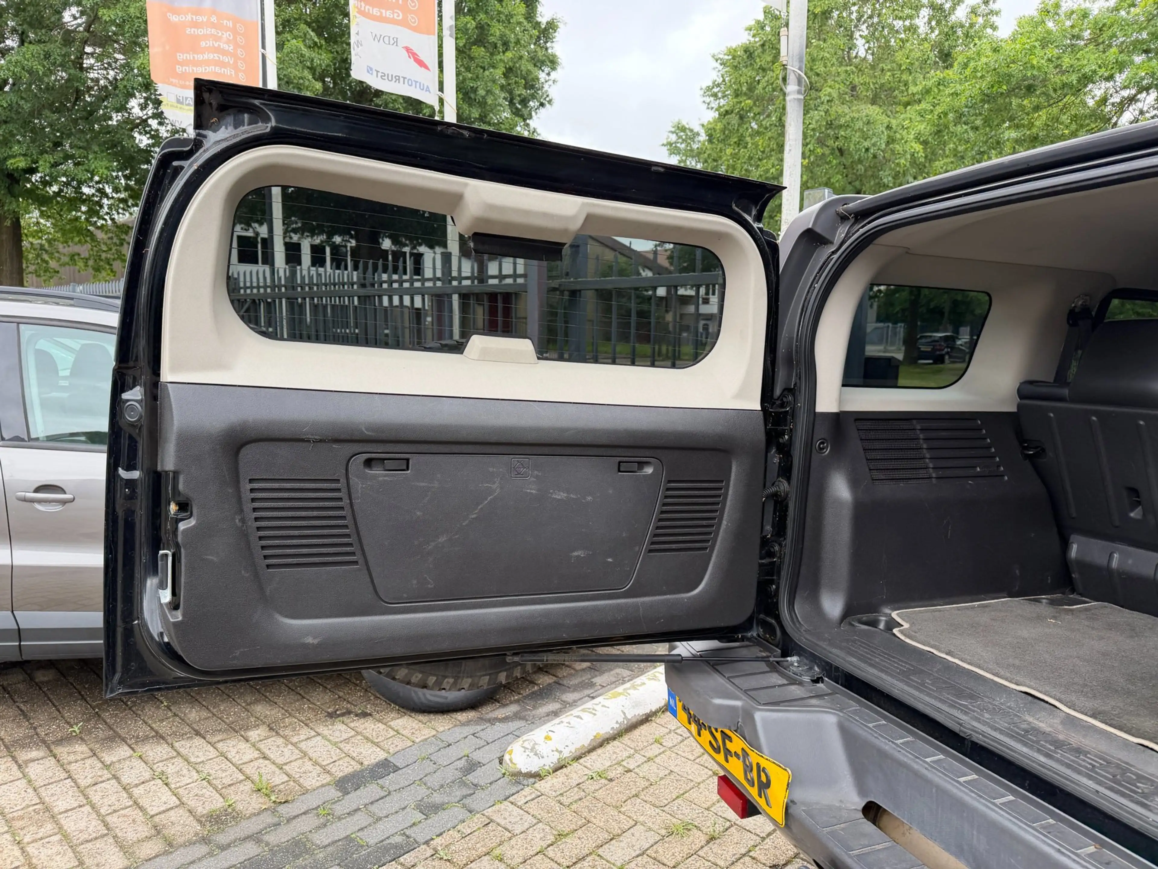 HUMMER H3 3.5 Executive 2005 , automaat, airco, cruise, elec — photo 48