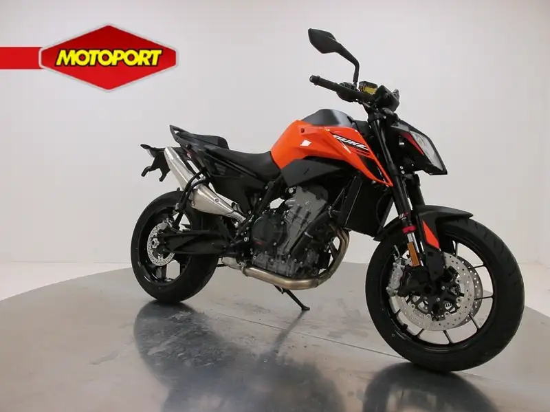 KTM 790 Duke - foto 2