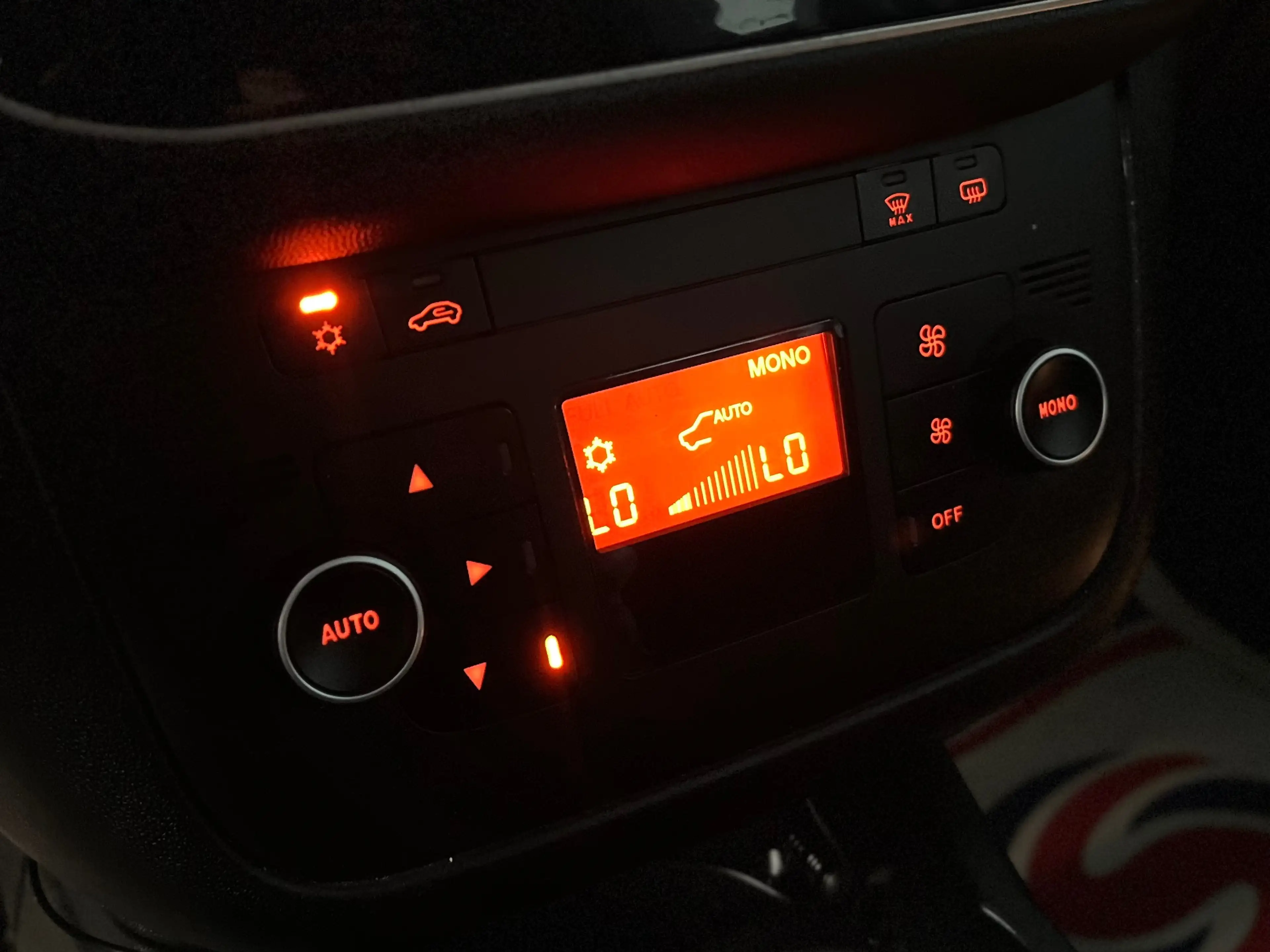 Fiat Punto 1.4i 1er Propriétaire Garantie 12 mois — photo 14