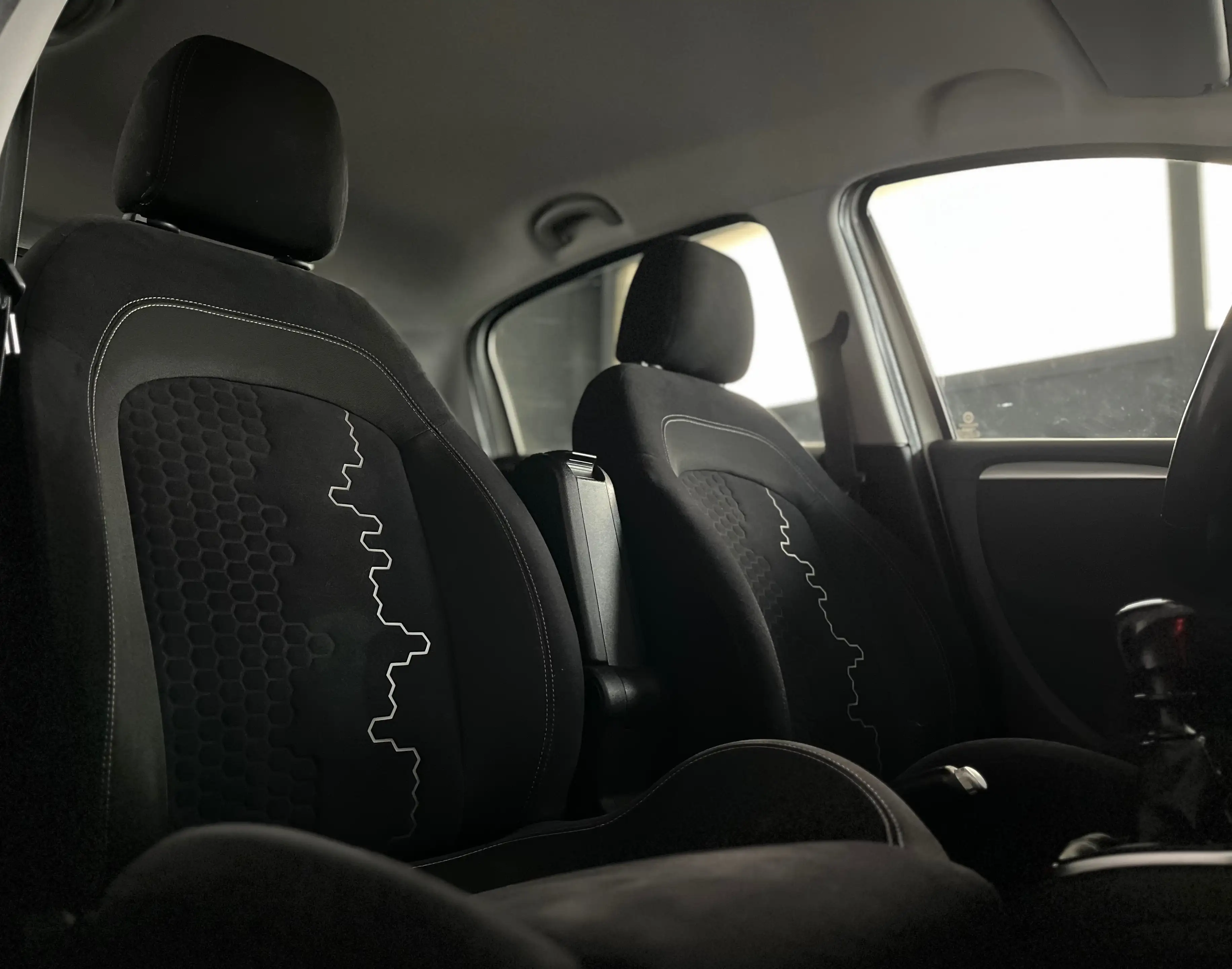 Fiat Punto 1.4i 1er Propriétaire Garantie 12 mois — photo 11
