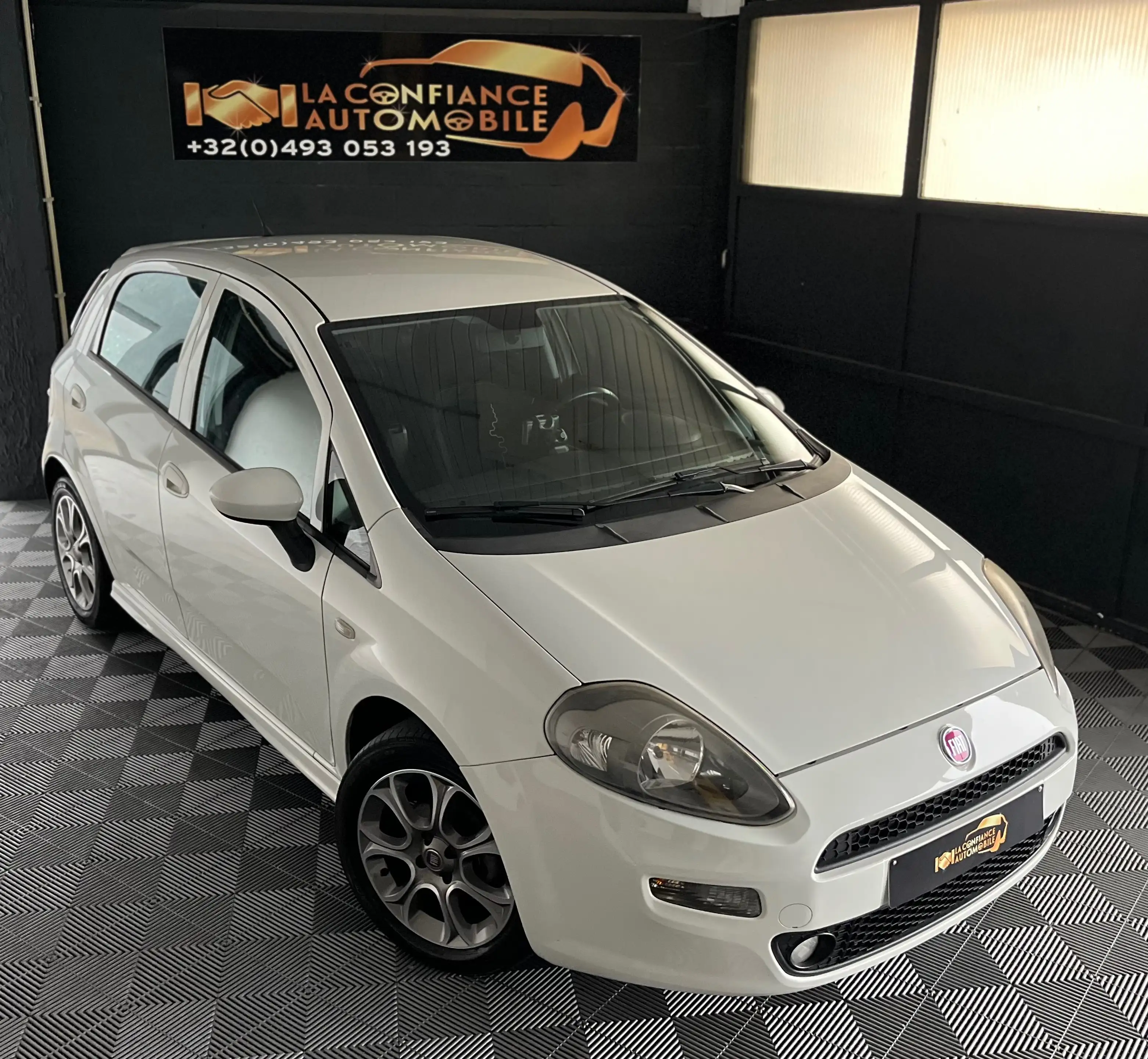 Fiat Punto 1.4i 1er Propriétaire Garantie 12 mois