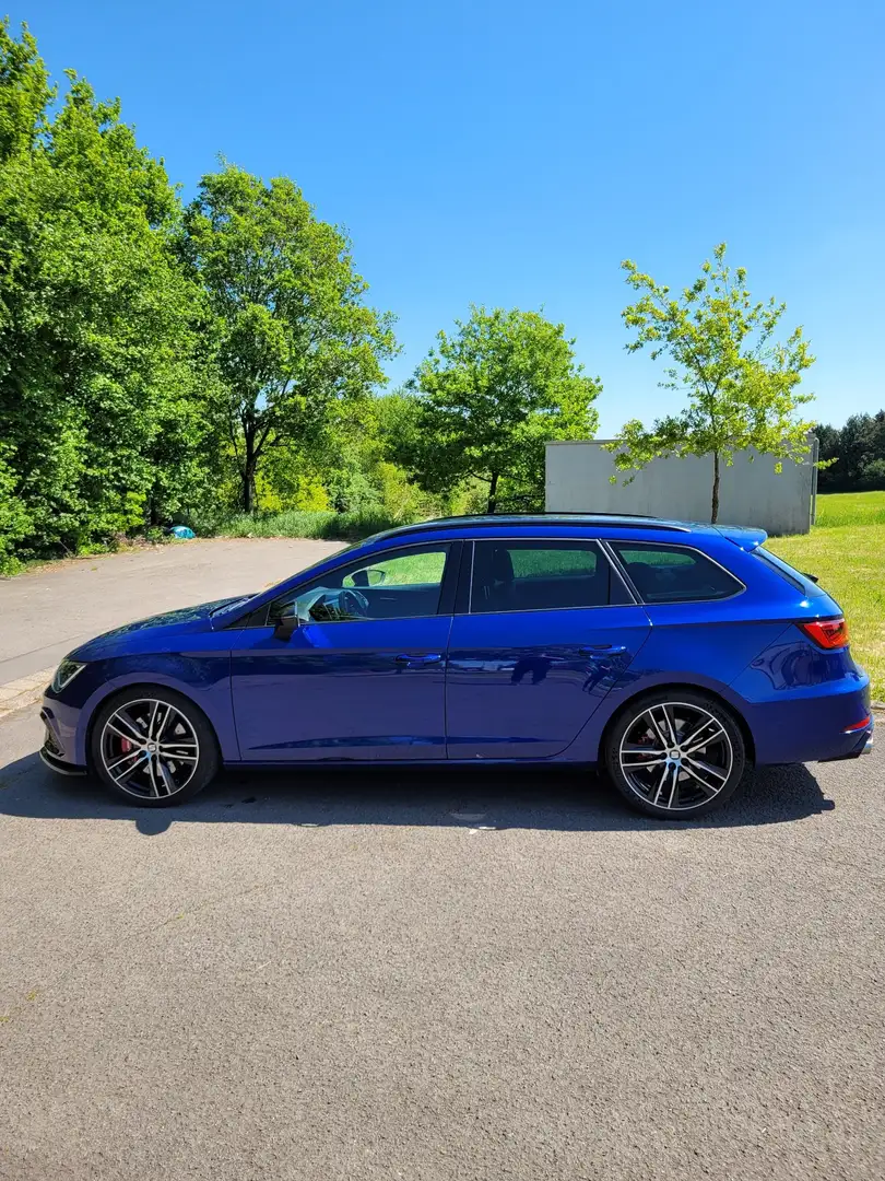 SEAT Leon ST 2.0 TSI Start&Stop 4Drive DSG Cupra 300 Blau - 2