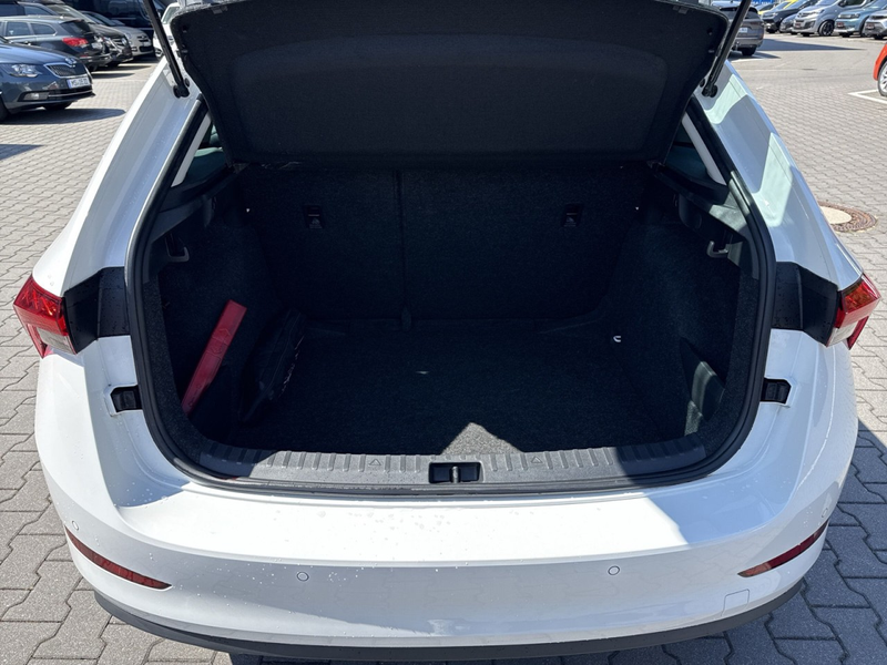 Skoda Scala 1.0 TSI Ambition *PDC/CarPlay/GJR* — photo 4
