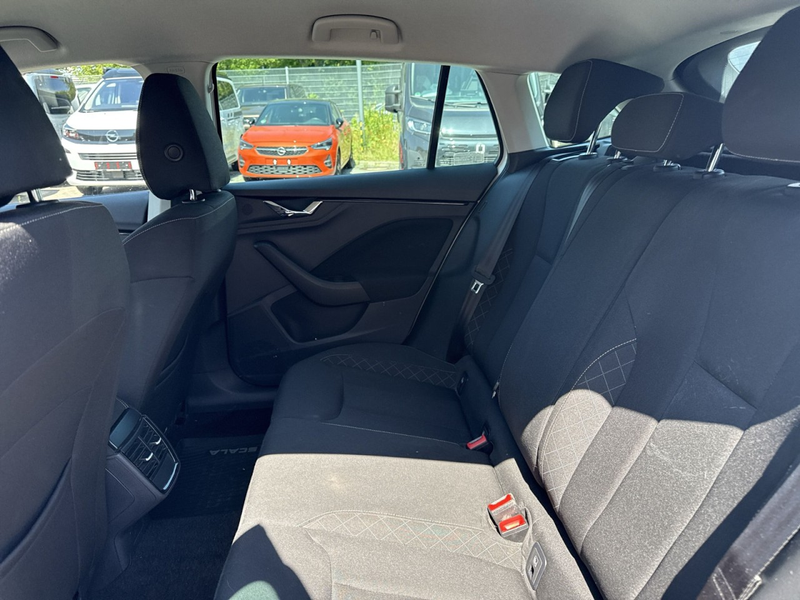 Skoda Scala 1.0 TSI Ambition *PDC/CarPlay/GJR* — photo 5