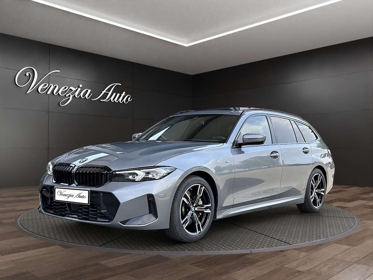 BMW 330 330i Touring M Sport 245cv xDrive Tetto Panoramico ACC Fari LED Pelle Navi HiFi Ambient Keyless 360