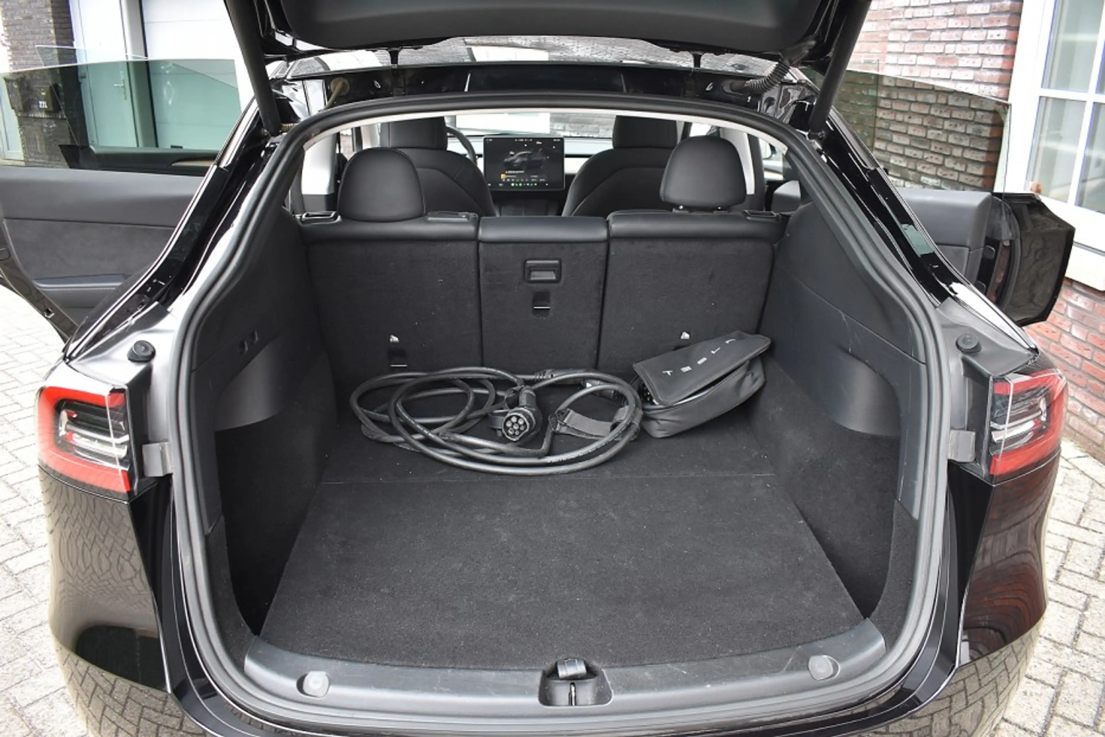 Tesla Model Y Long Range AWD 75 kWh Wij zijn op afspraak geopend — photo 10