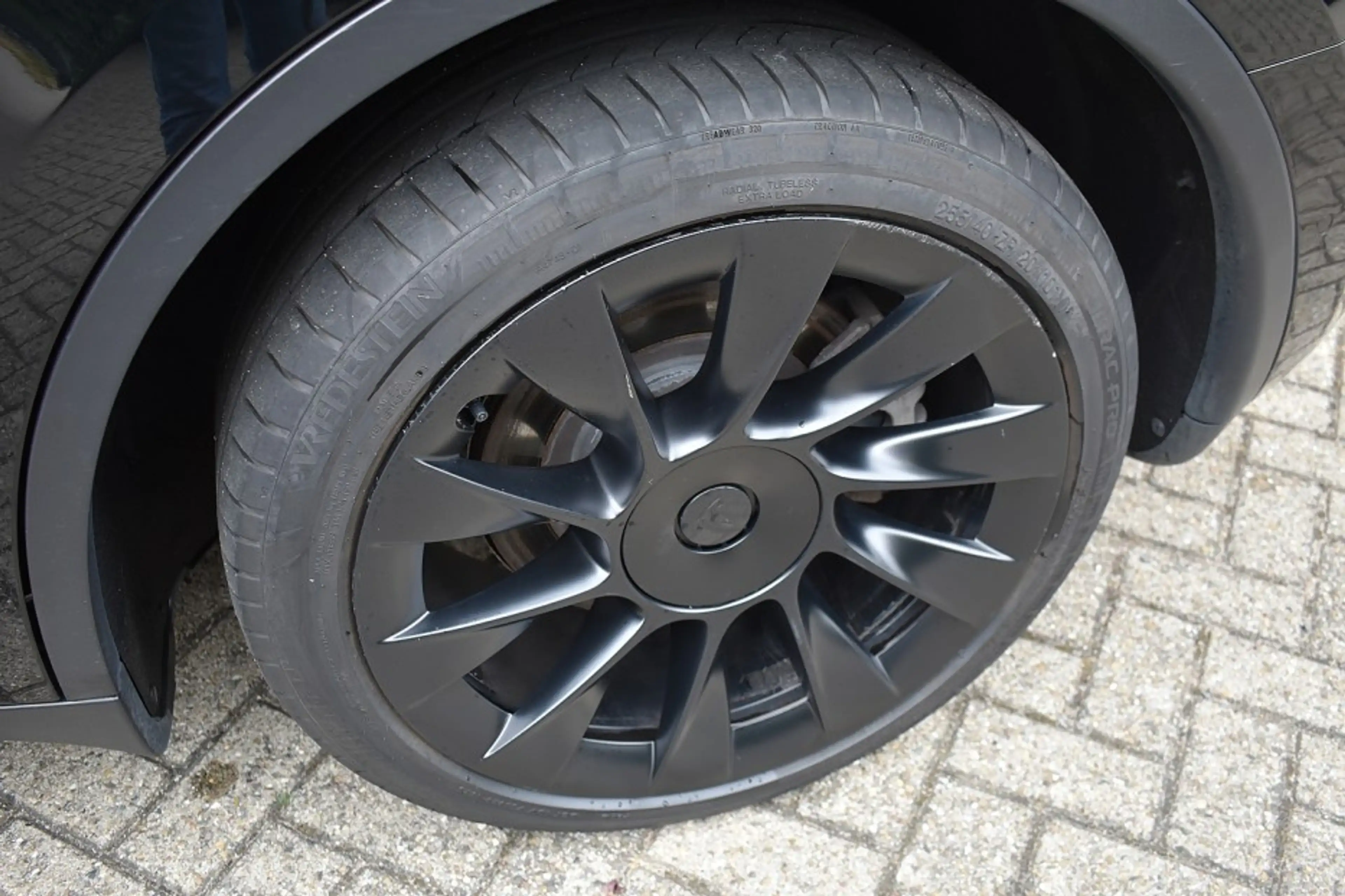 Tesla Model Y Long Range AWD 75 kWh Wij zijn op afspraak geopend — photo 11