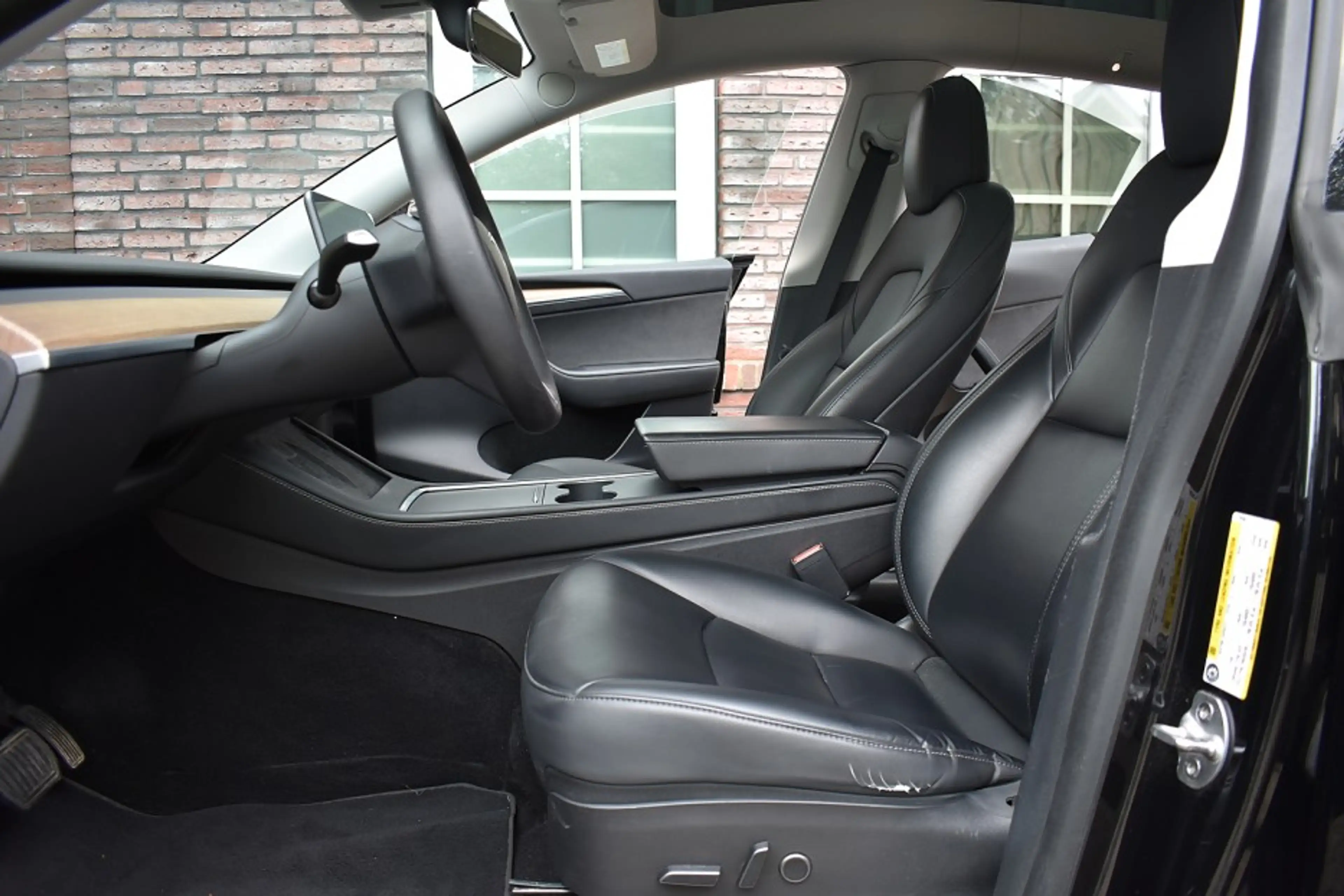 Tesla Model Y Long Range AWD 75 kWh Wij zijn op afspraak geopend — photo 3