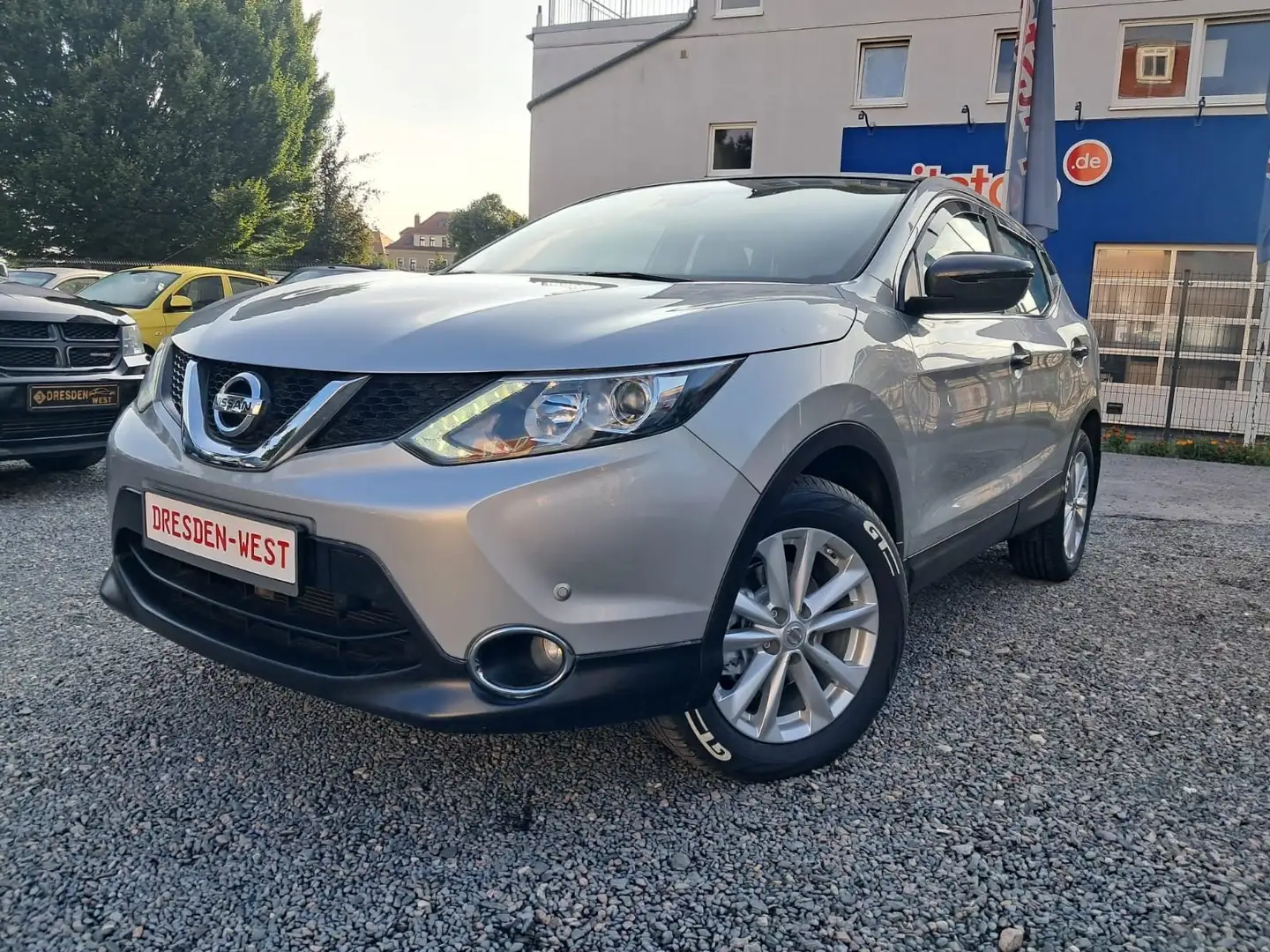 Nissan Qashqai Acenta Silver - 1