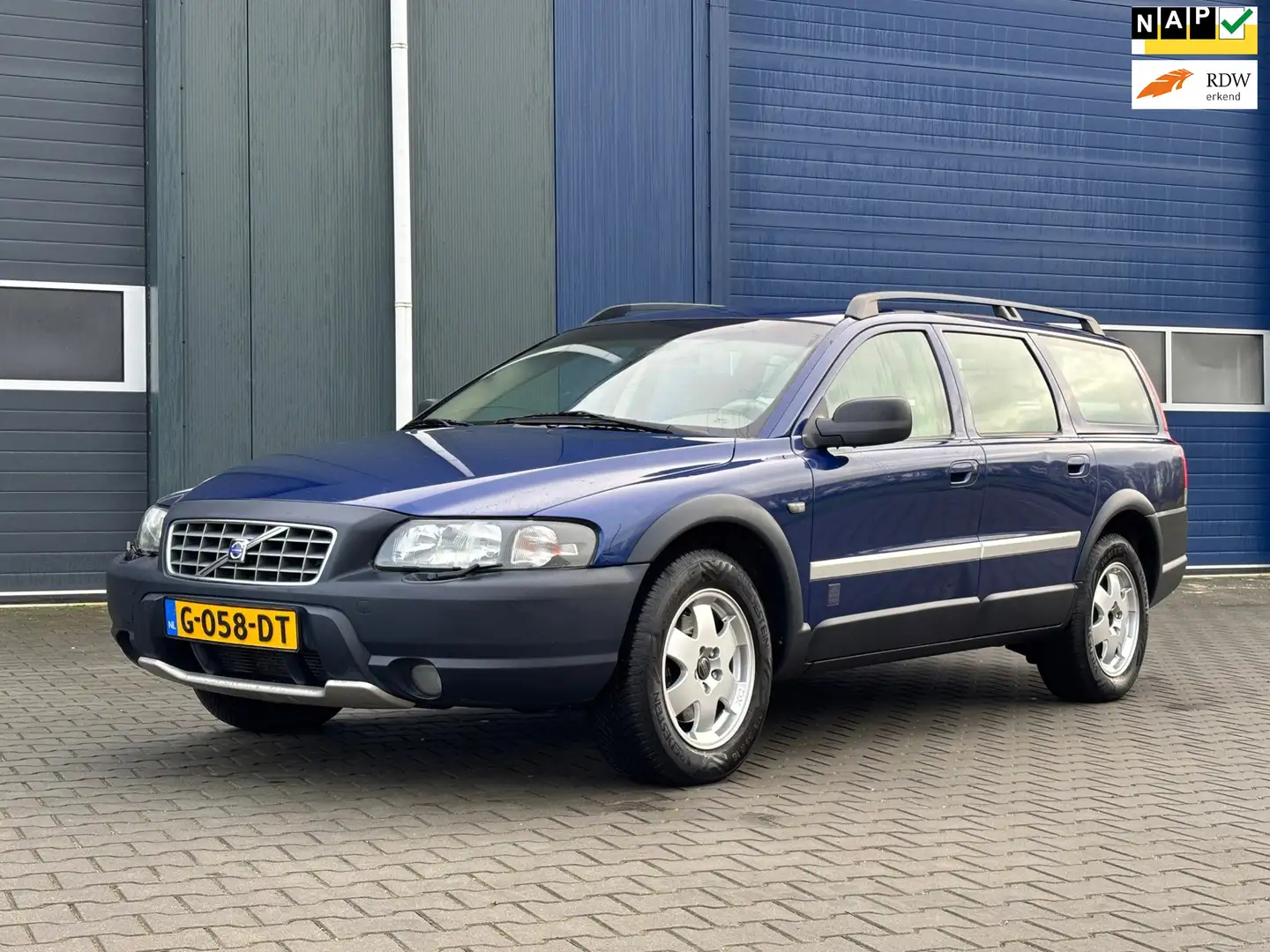 Volvo V70 2.4 T AWD Gtr. C.L. | Airco + Cruise control | Azul - 1