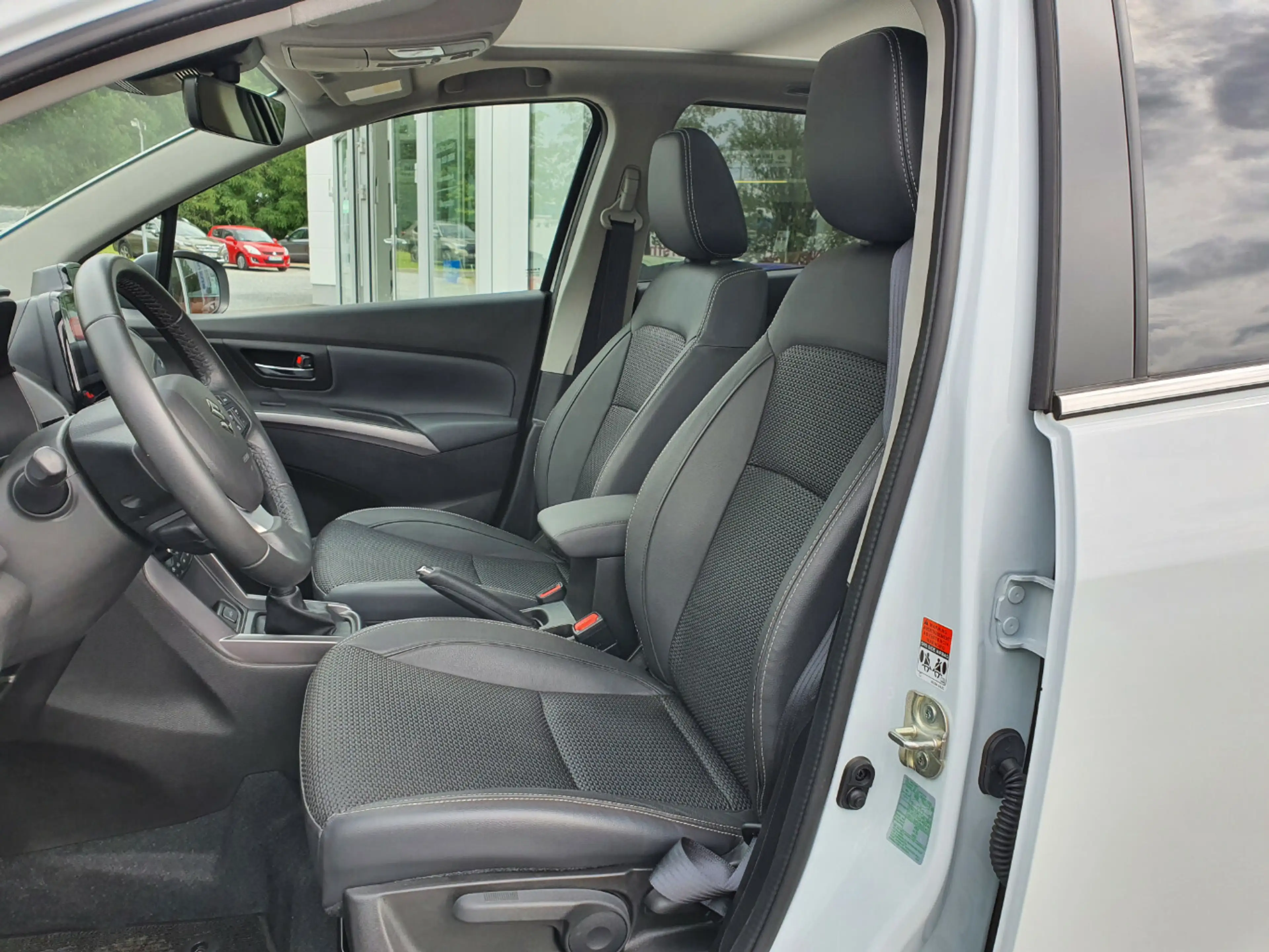 Suzuki SX4 S-Cross Comfort+ 4x4*SitzHzg — photo 18