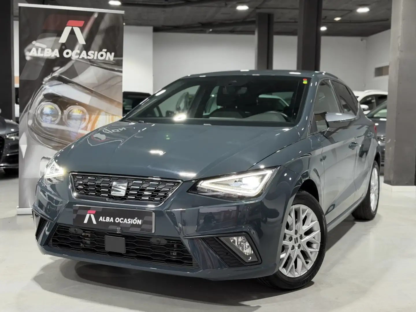 SEAT Ibiza 1.0 TSI S&S Xcellence 115 Azul - 1