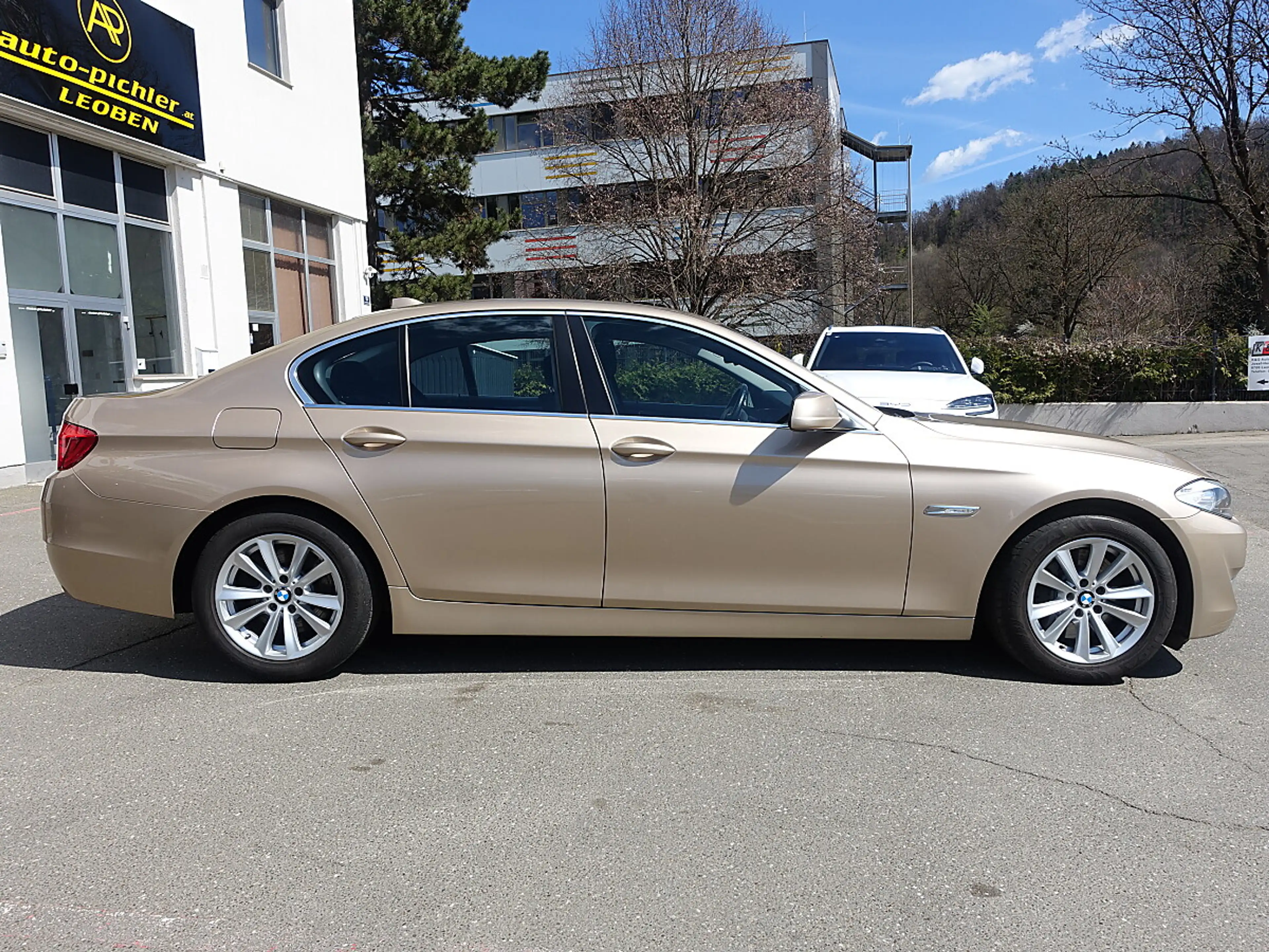 BMW 525 d Österreich-Paket — photo 8