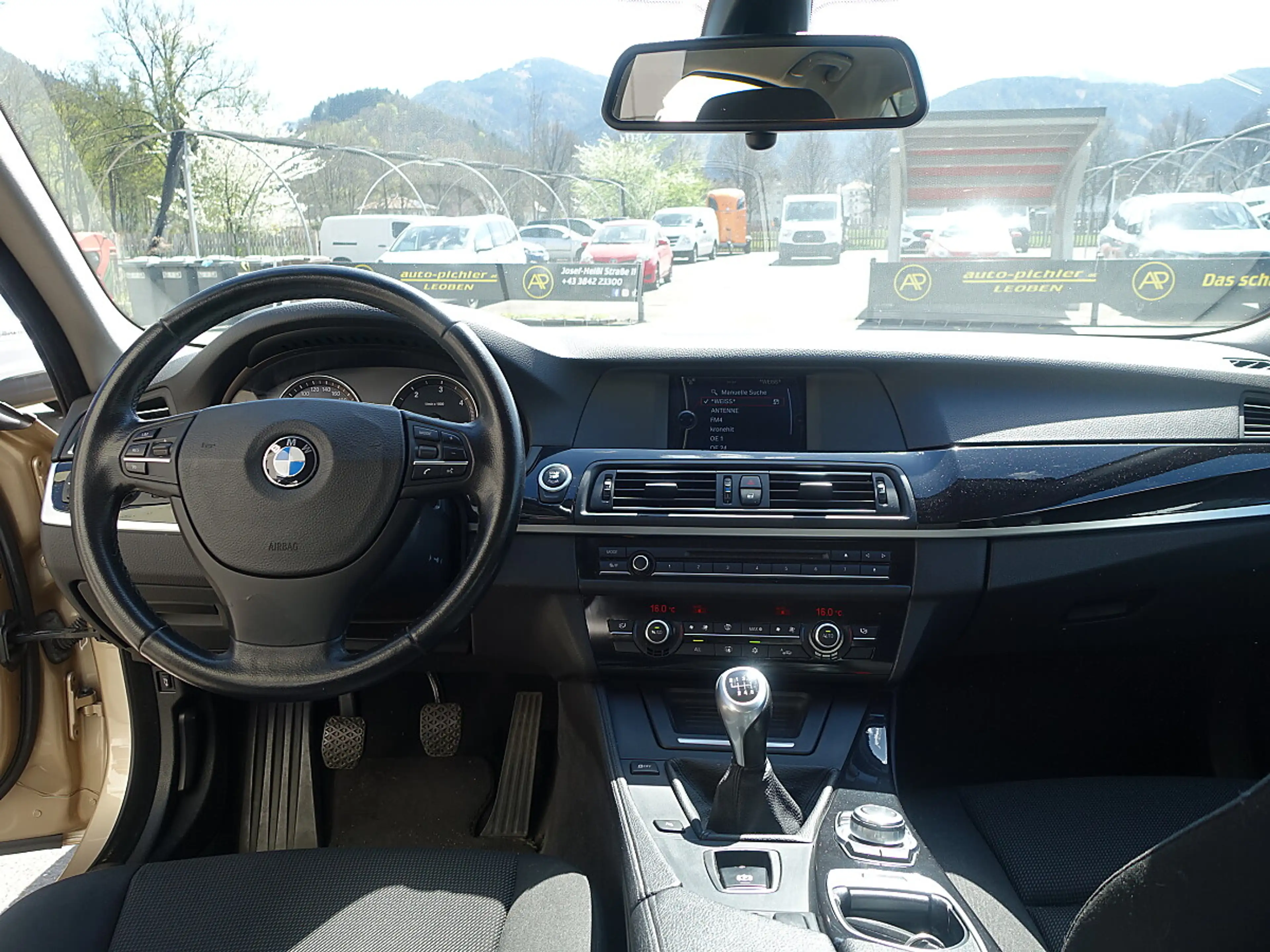 BMW 525 d Österreich-Paket — photo 12