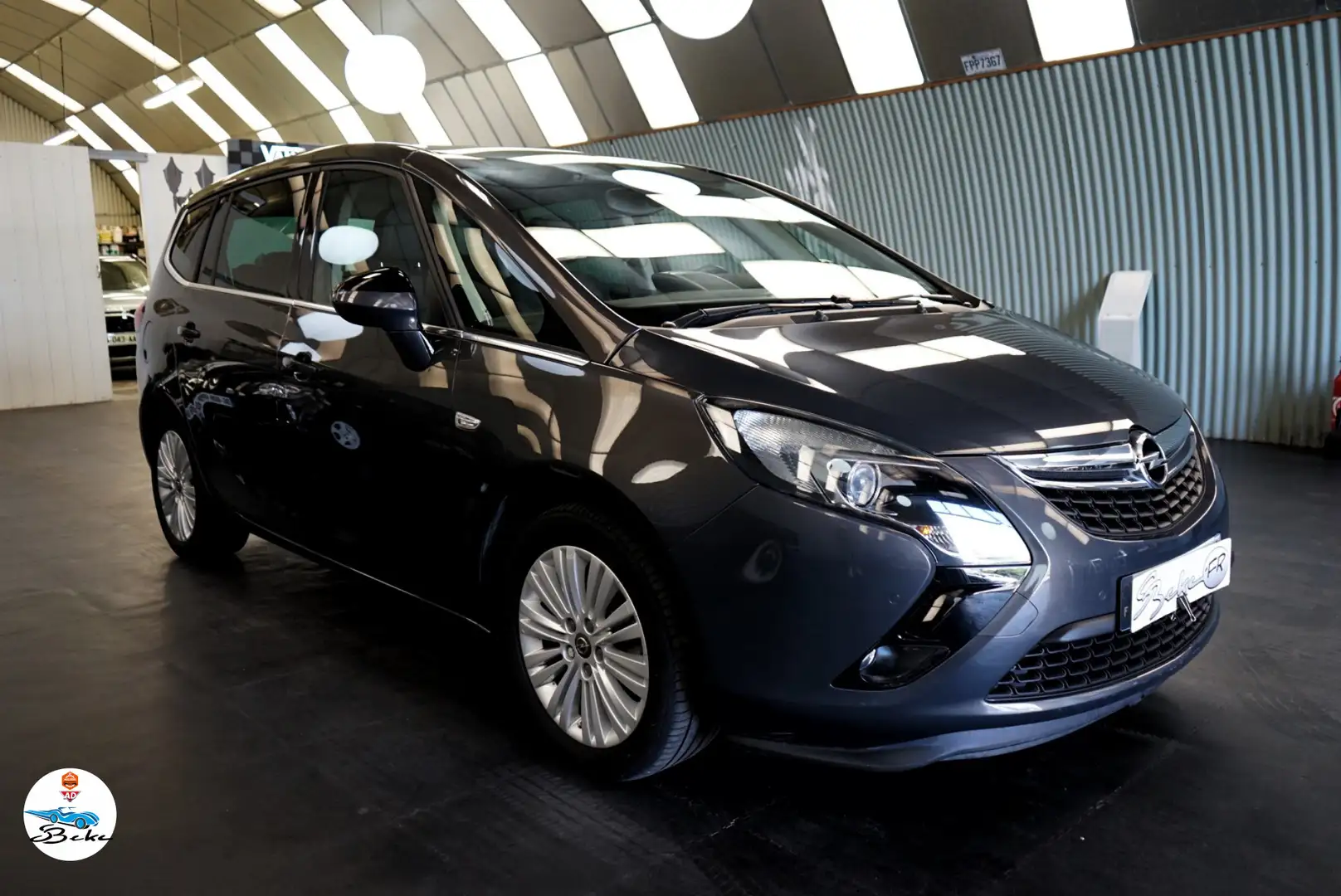 Opel Zafira Tourer 1.6 CDTI 136 ch Start/Stop EcoFlex Cosmo Pack 7 PL Gris - 2