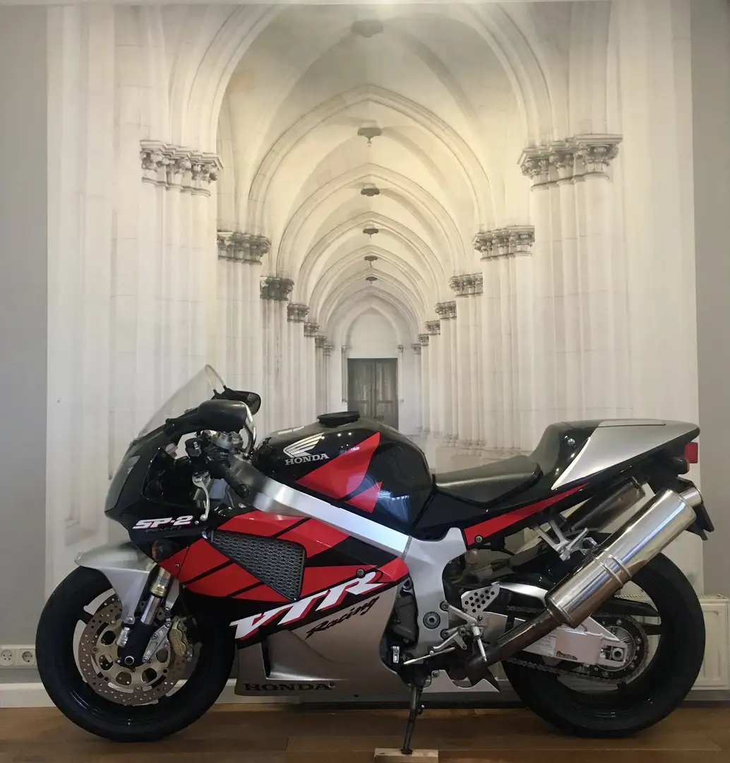Honda VTR 1000 VTR SP2 - 2