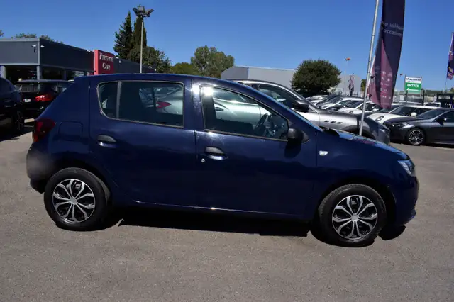 Dacia Sandero view 10