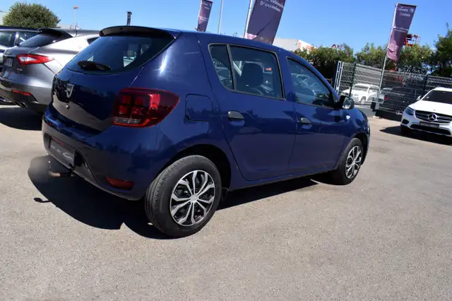 Dacia Sandero view 9
