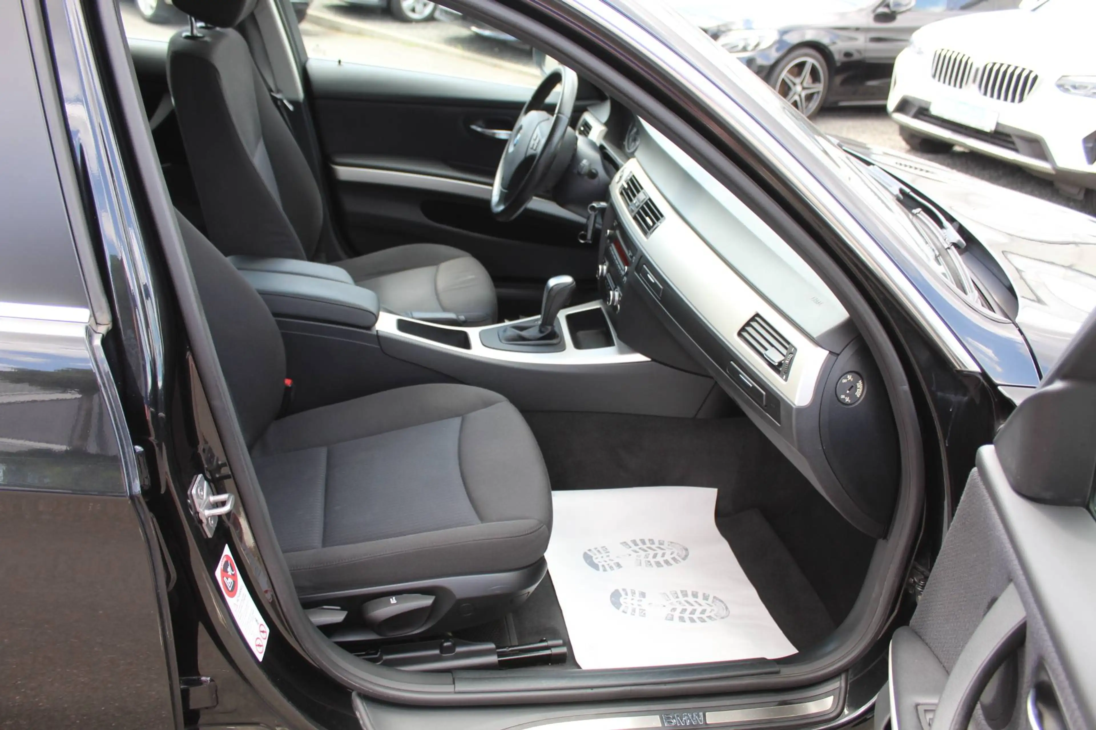 BMW 325 d Tour. Aut. +AHK+PDC+Tempo.+18 Zoll — photo 5