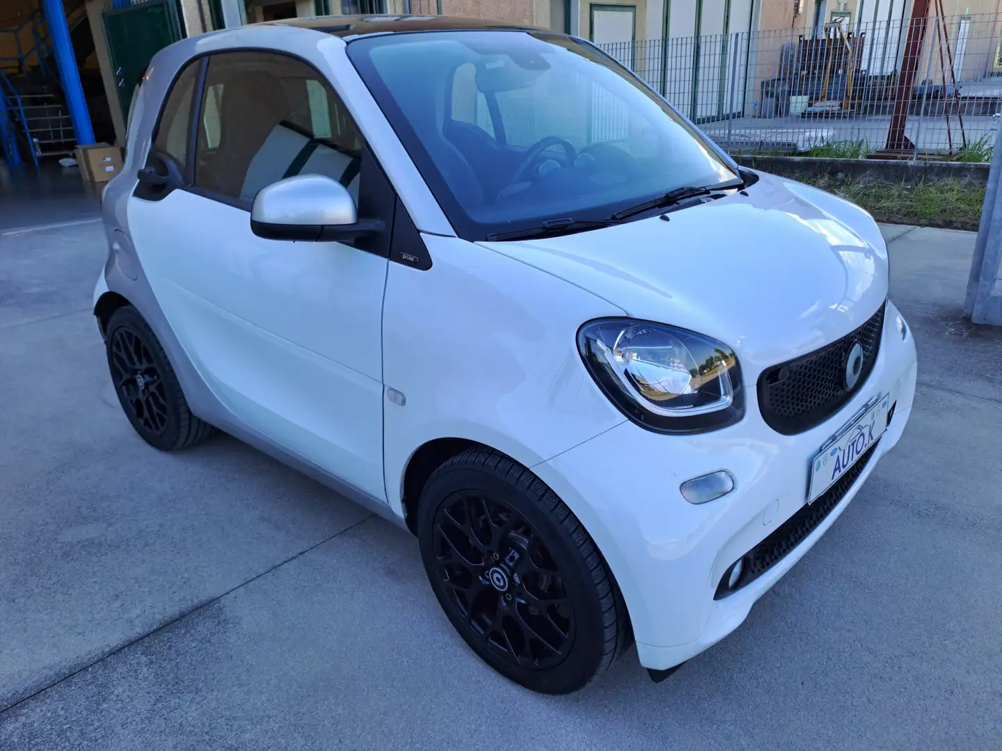 smart forTwo Coupé Blanc - 1