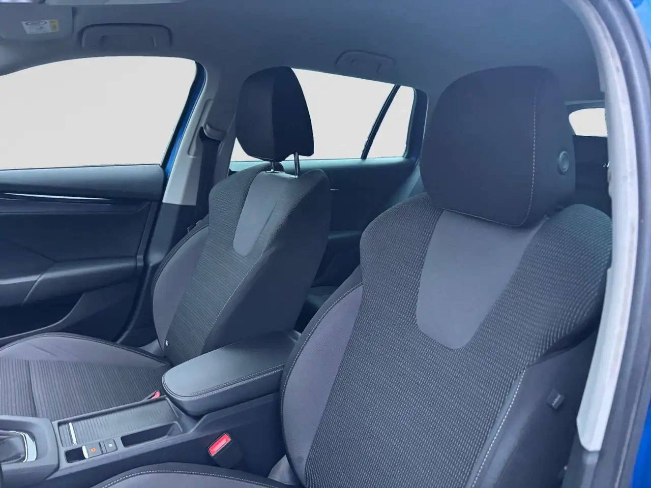 Skoda Octavia Combi Ambition 2,0 TDI 85 kW 6-speed mech., миниатюра 10