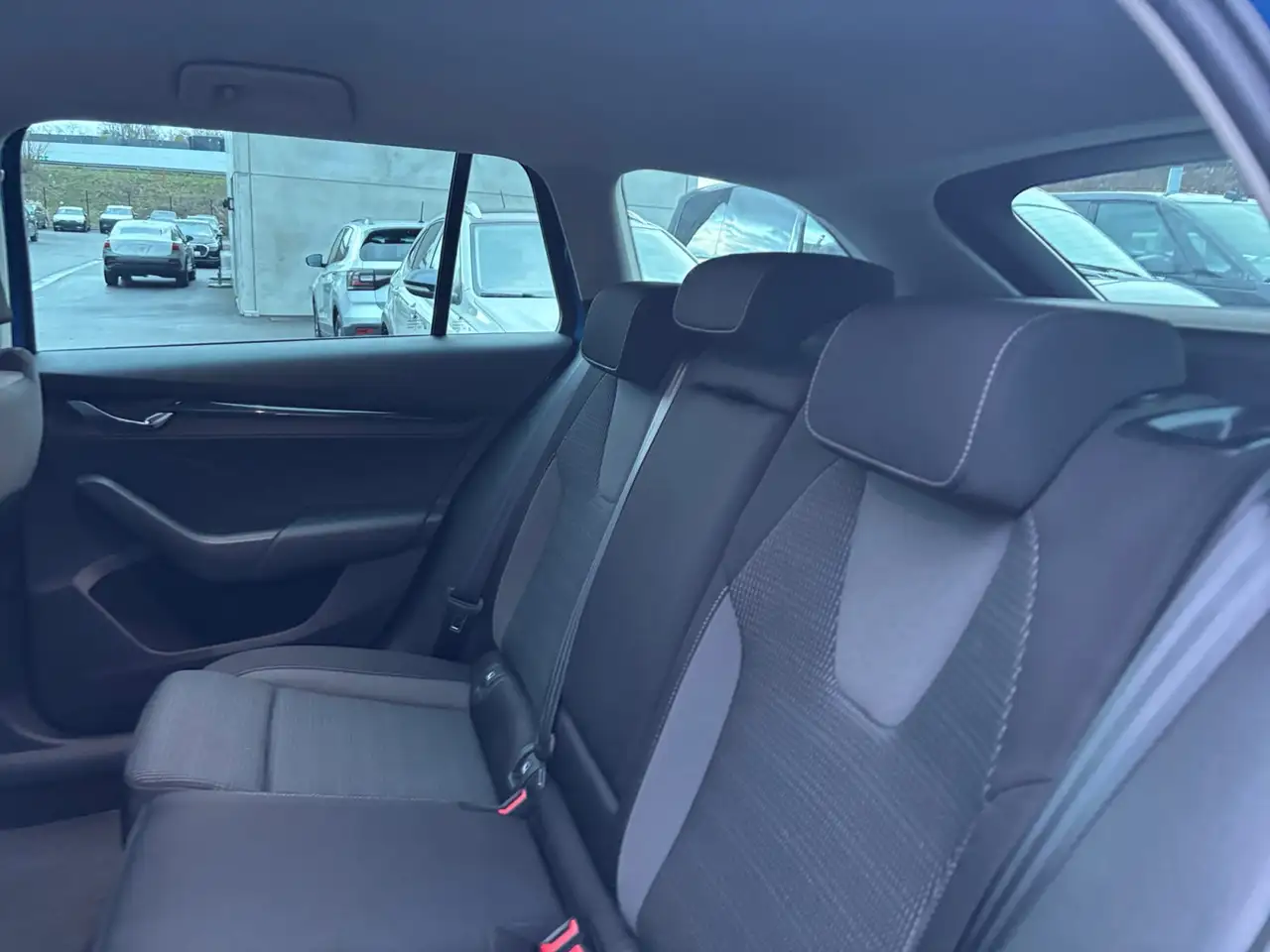Skoda Octavia Combi Ambition 2,0 TDI 85 kW 6-speed mech., миниатюра 19