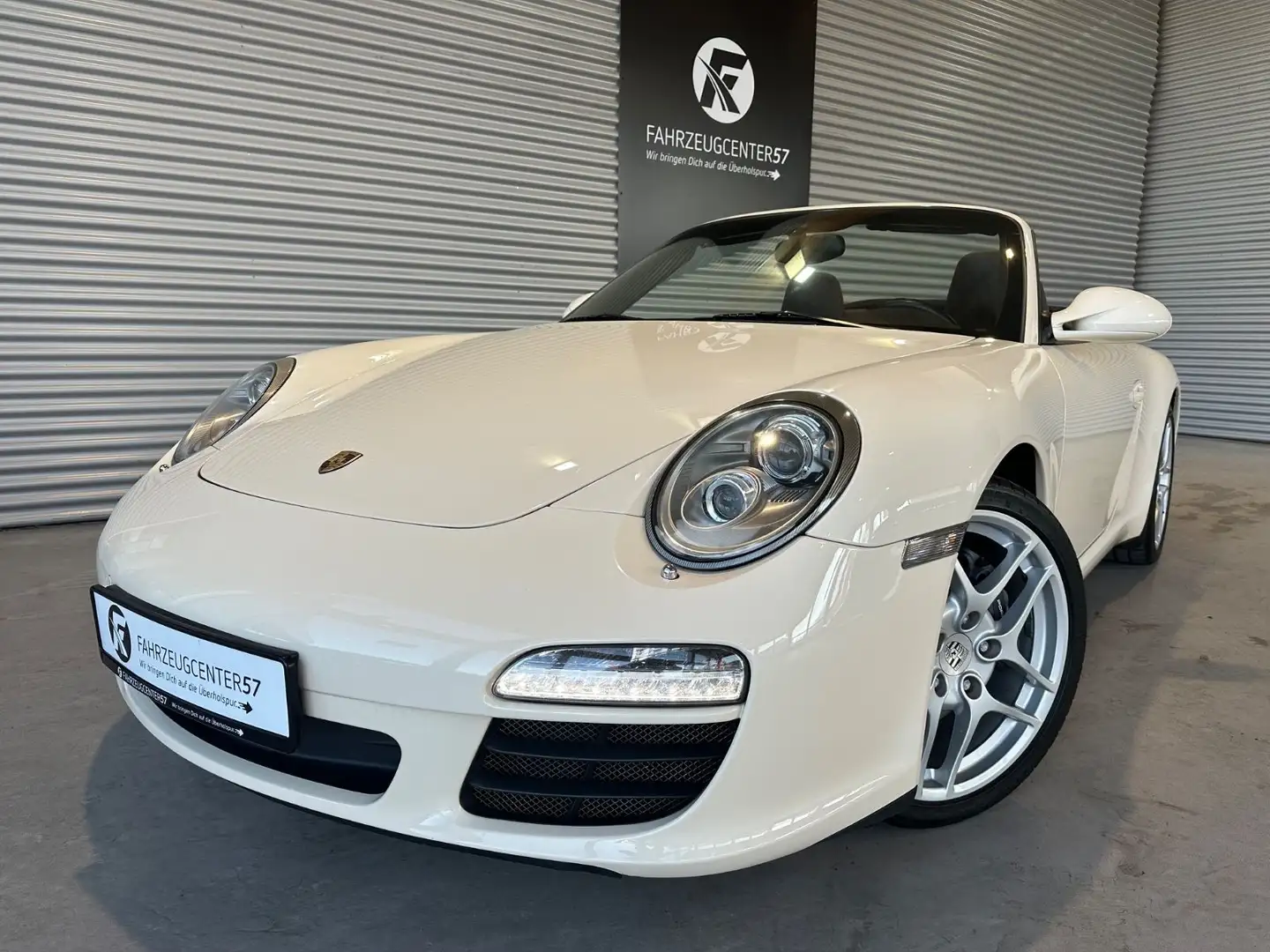 Porsche 997 911 Carrera Cabrio FACELIFT/BOSE/NAVI/PDC Weiß - 1
