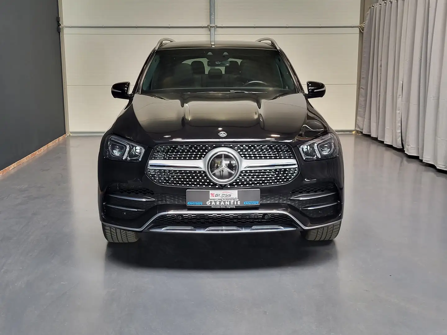 Mercedes-Benz GLE 400 d 4Matic AMG *TOP Ausstattung| 7-Sitze* Černá - 2