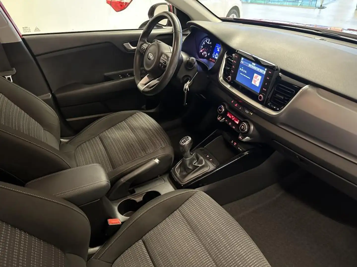 Kia Stonic 1.4 benzine 100 pk Rood - 2