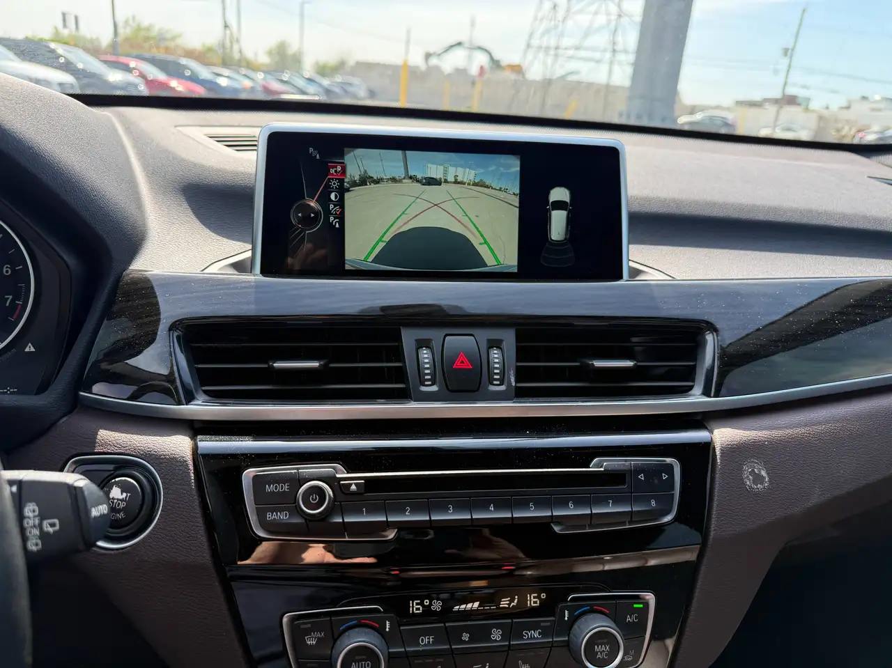 BMW X1 снимка BMW X1