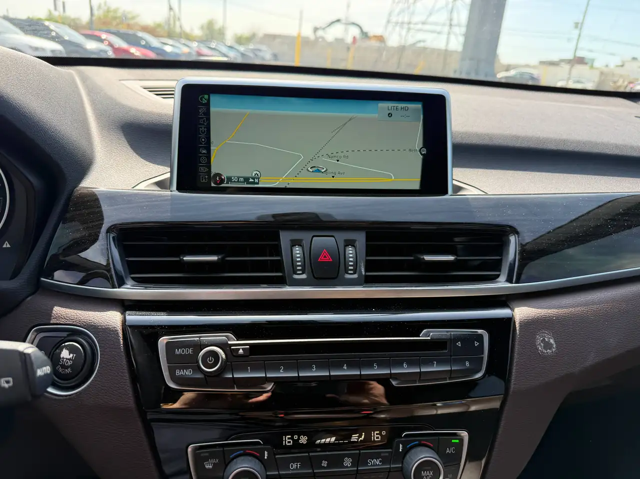 BMW X1 снимка BMW X1