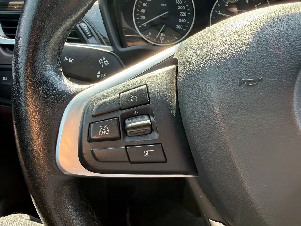 BMW X1 снимка BMW X1