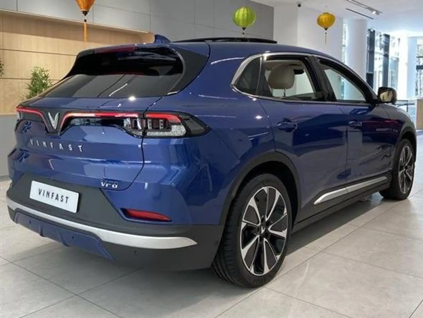 VinFast VF 8 Plus 408ch- Garantie 10 ans SUV 100% électrique Bleu - 2