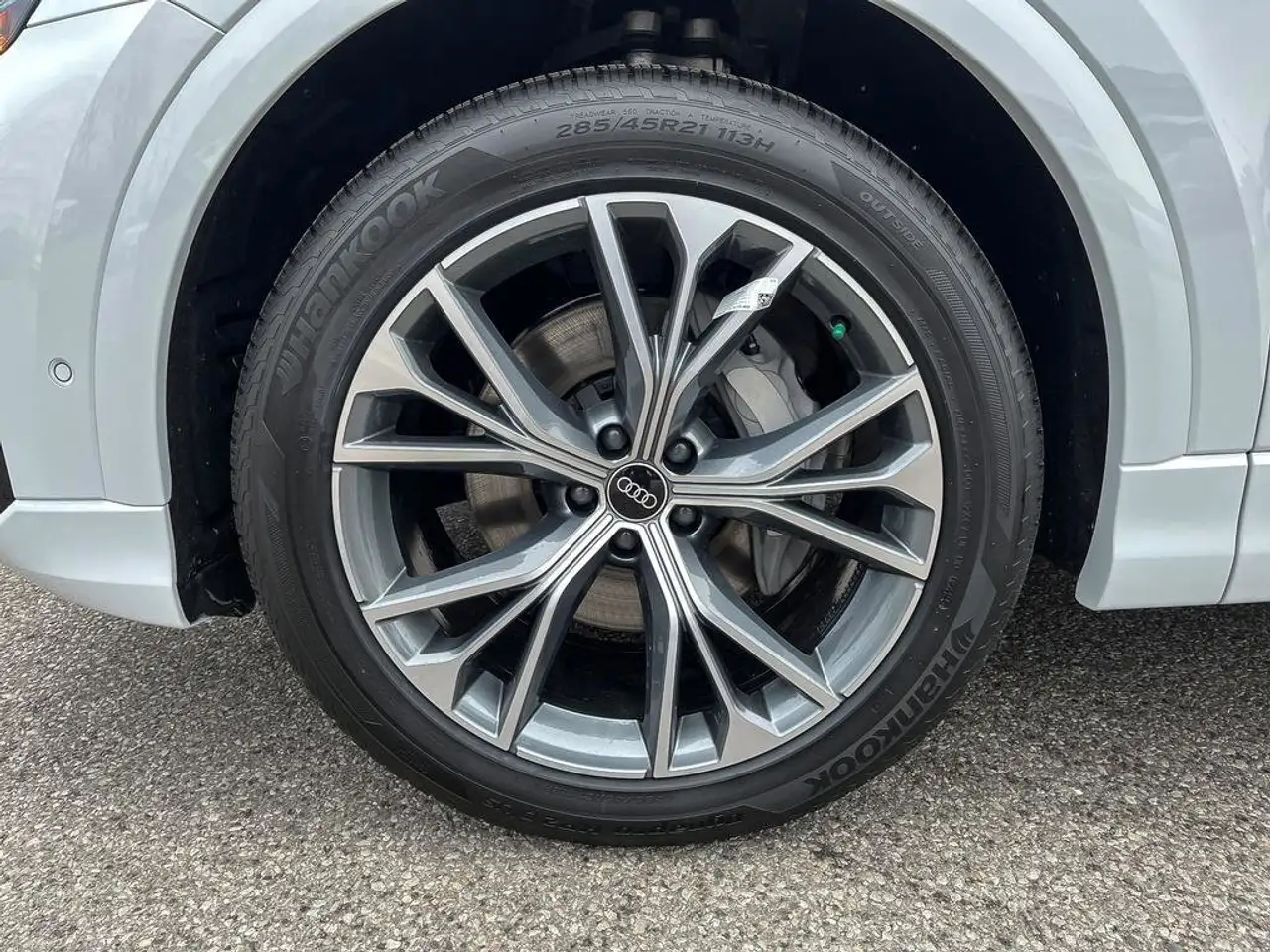 Audi Q8 снимка Audi Q8